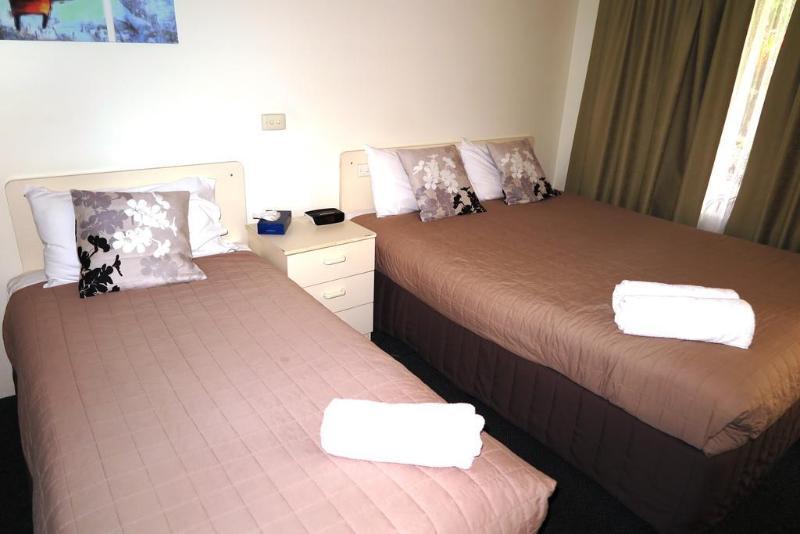 Twin Pines Motel Mooloolaba Luaran gambar