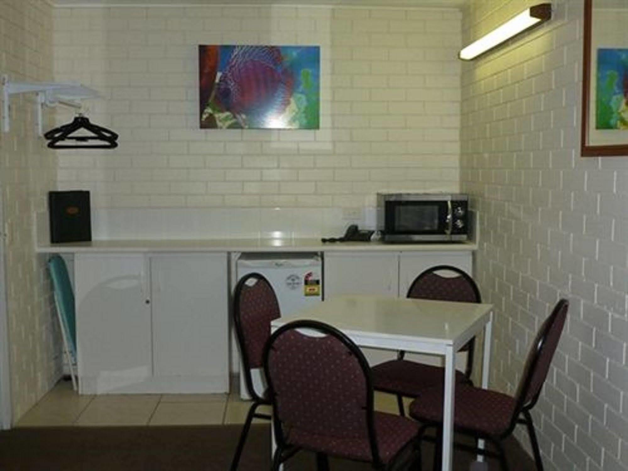 Twin Pines Motel Mooloolaba Luaran gambar