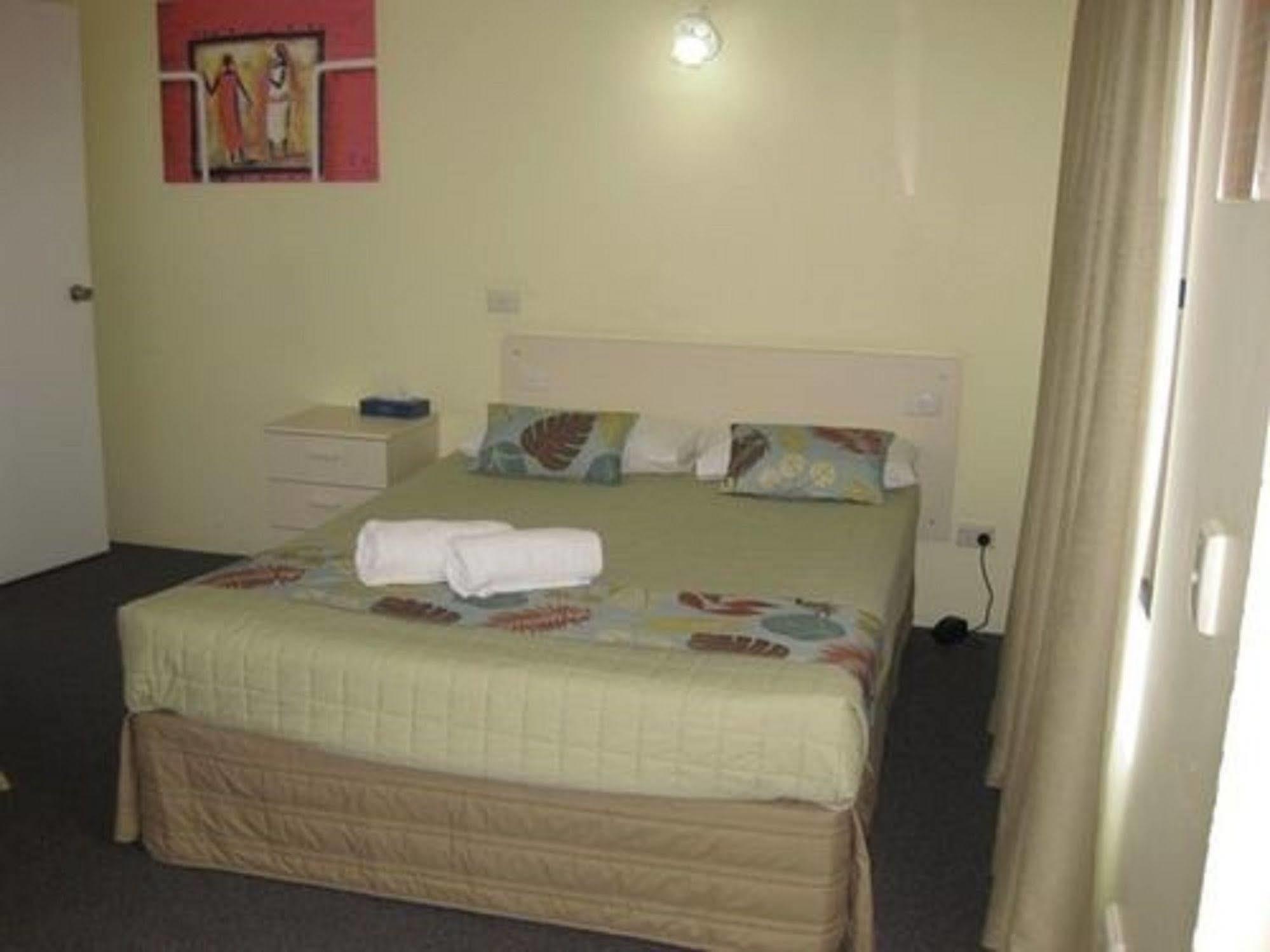 Twin Pines Motel Mooloolaba Luaran gambar