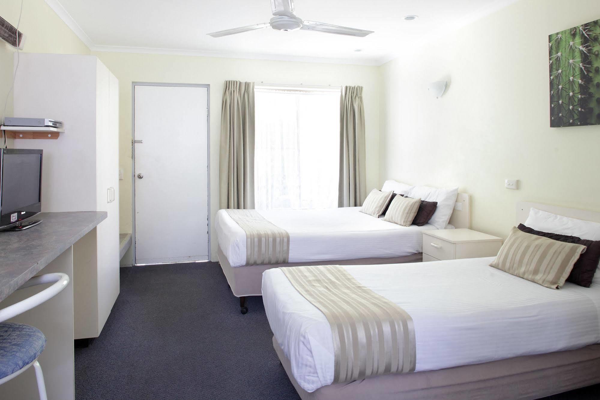 Twin Pines Motel Mooloolaba Luaran gambar