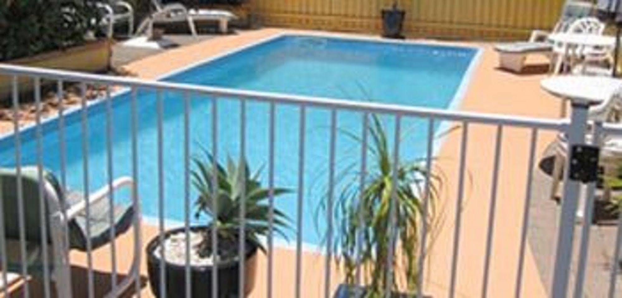 Twin Pines Motel Mooloolaba Luaran gambar